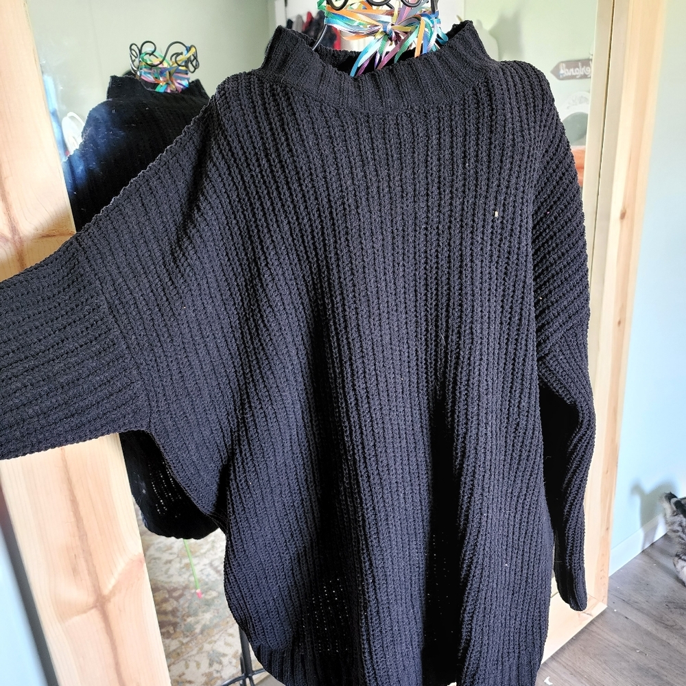 Black oversize sweater